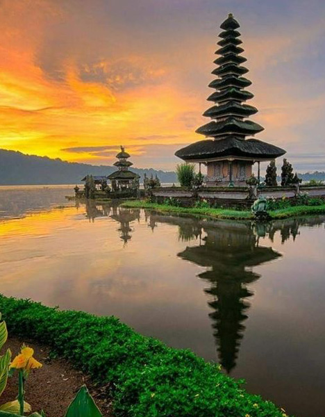 Indonesia Heritage & Culture
